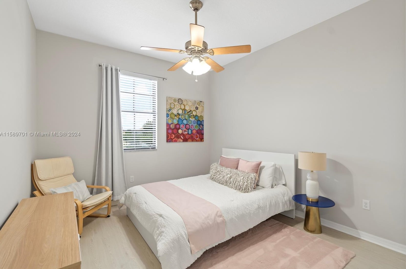 696 191st St, Miami FL  33179-3922 exterior