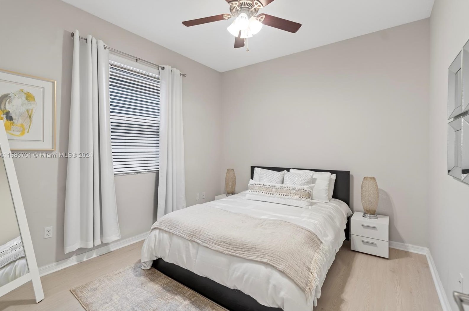 696 191st St, Miami FL  33179-3922 exterior