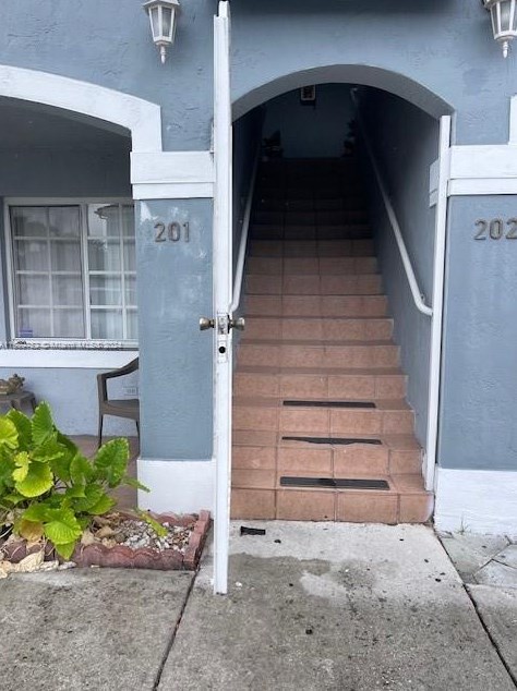 2860 W 80th St #201-7, Hialeah, FL 33018