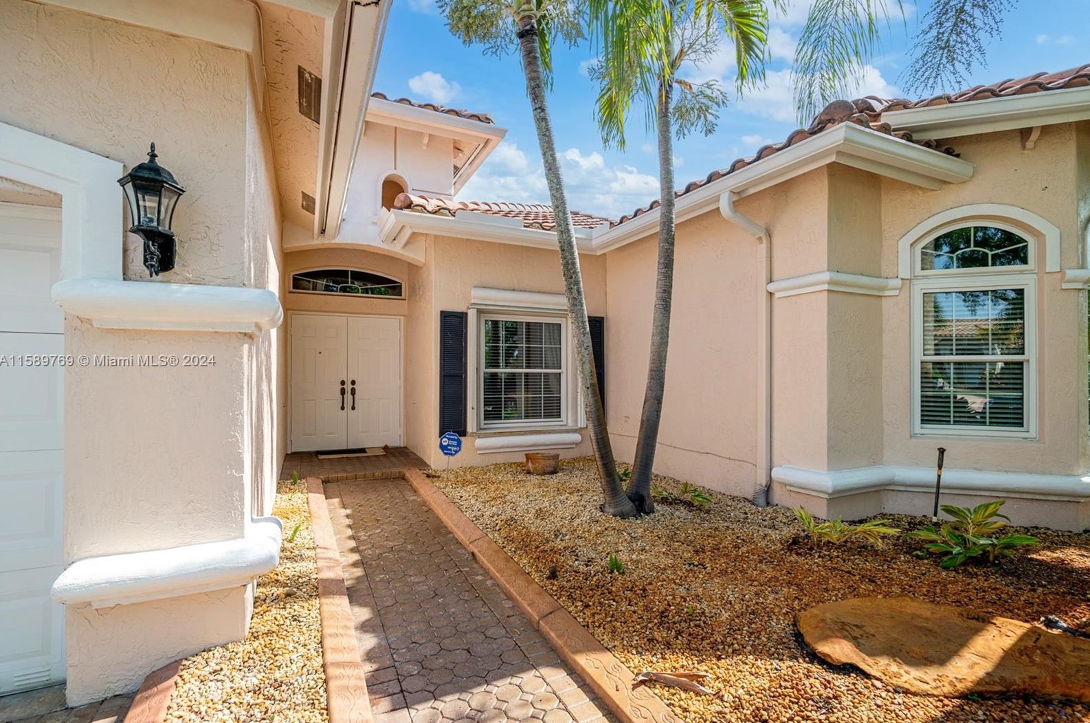 16401 15th St, Hollywood, FL 33028-1322