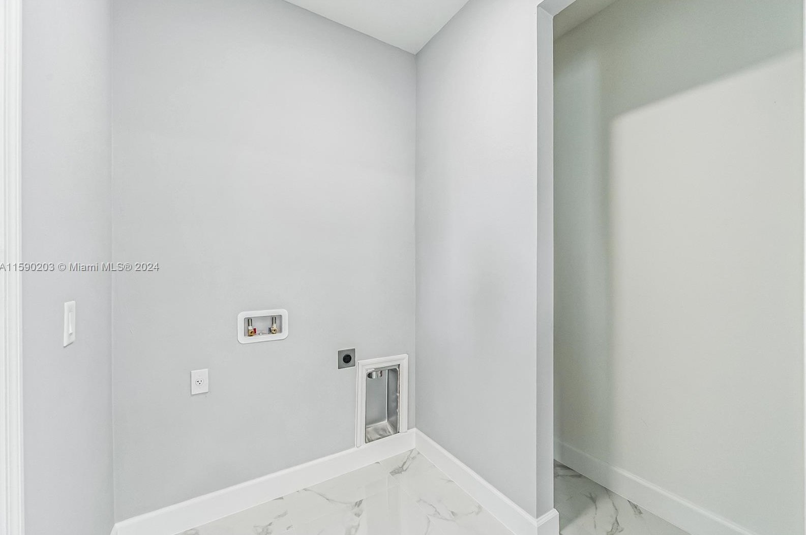 400 13 St, Lehigh Acres FL 33972-8758 exterior