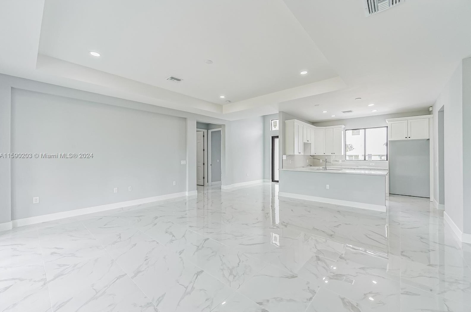 400 13 St, Lehigh Acres FL 33972-8758 exterior