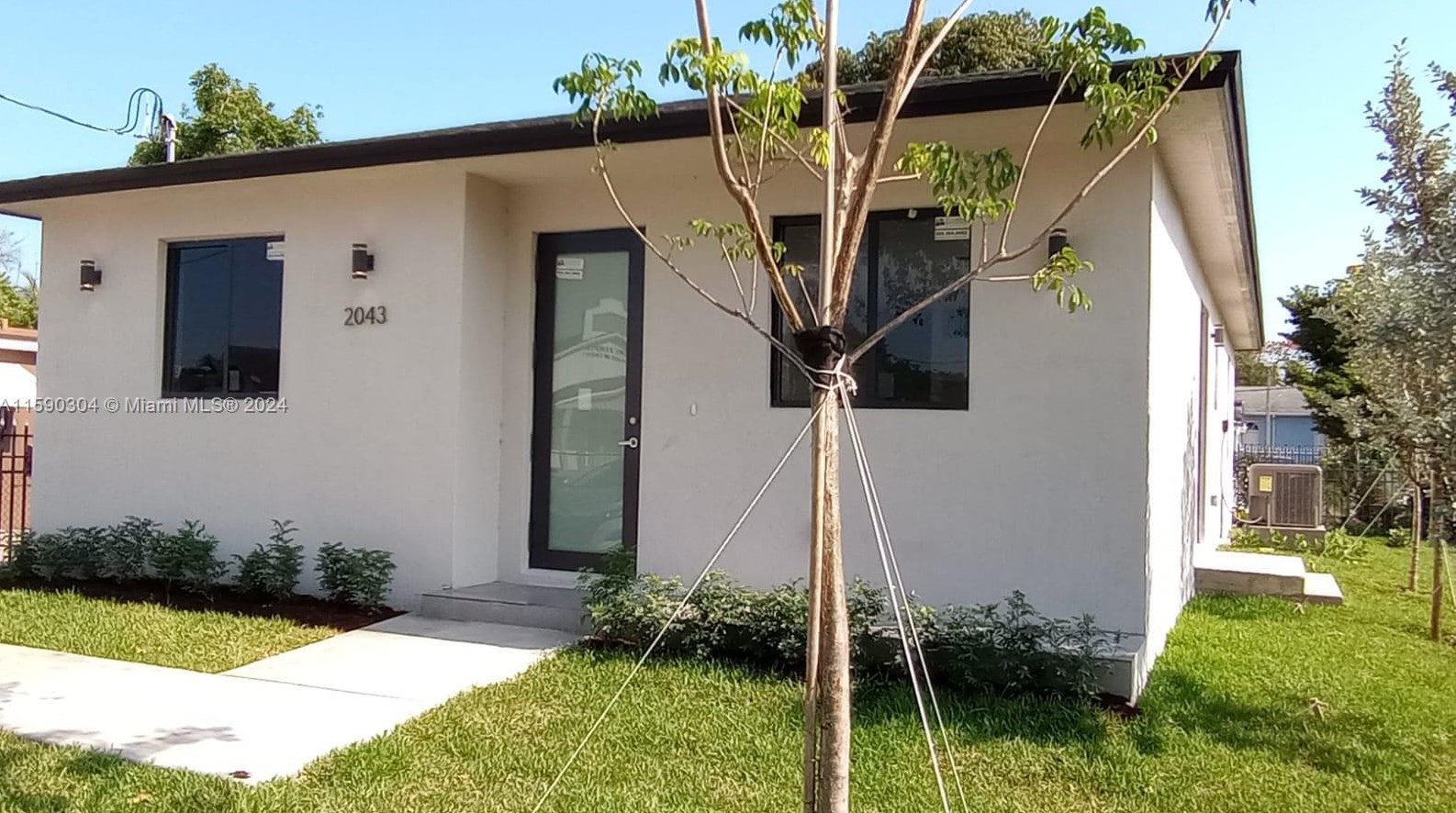 2043 Nw 151st St, Miami, FL 33054