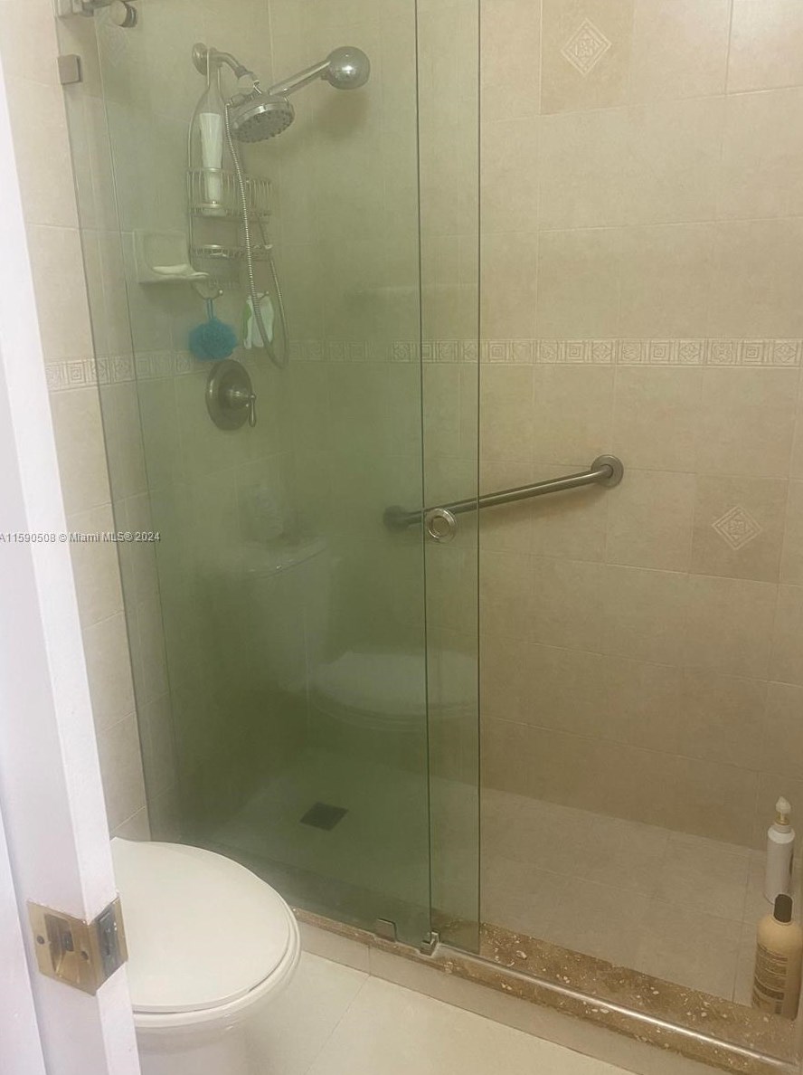 10520 27th St, Miami FL  33165-2710 exterior