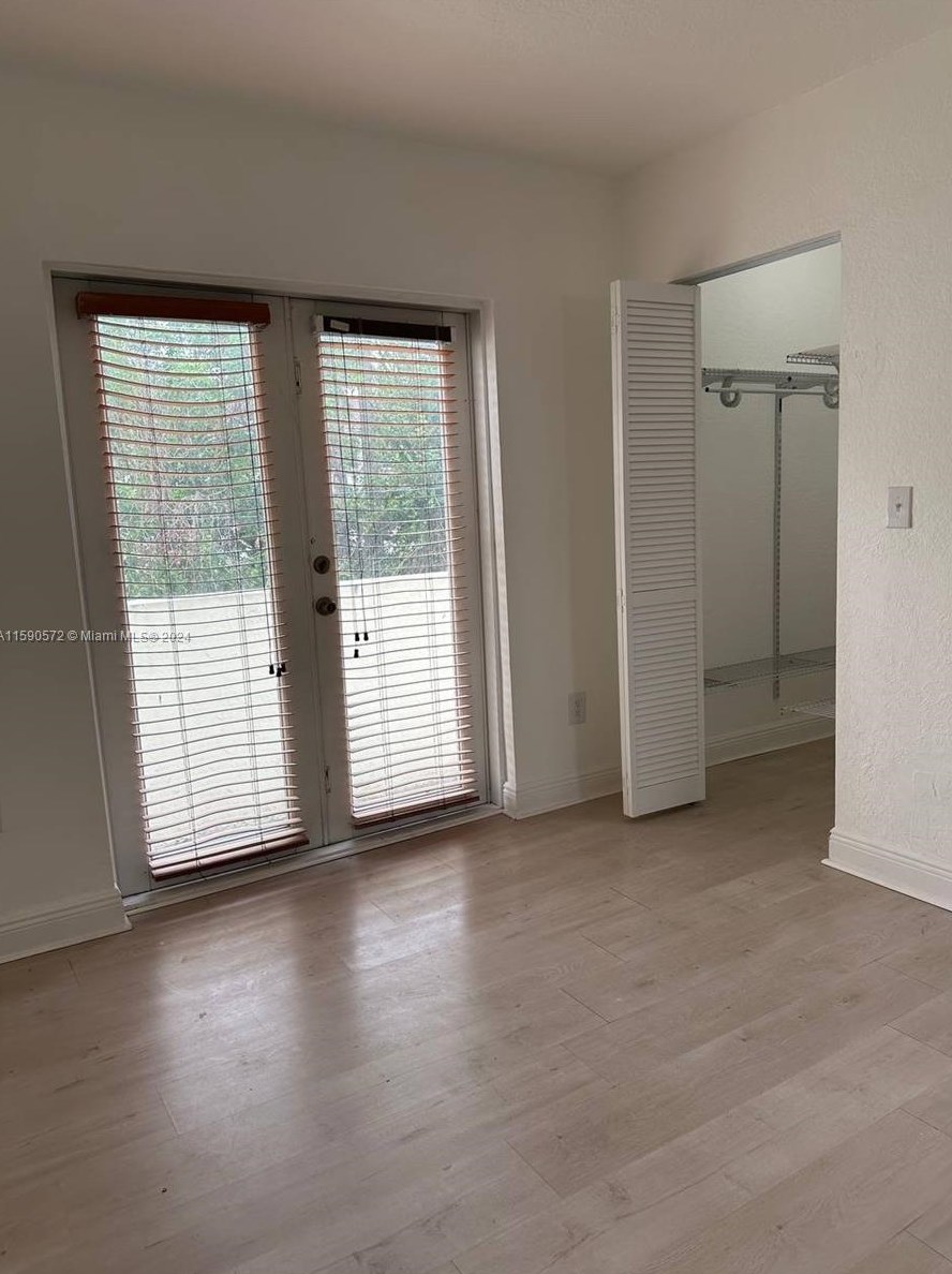 2778 131st St, Miami FL 33054-5005 exterior