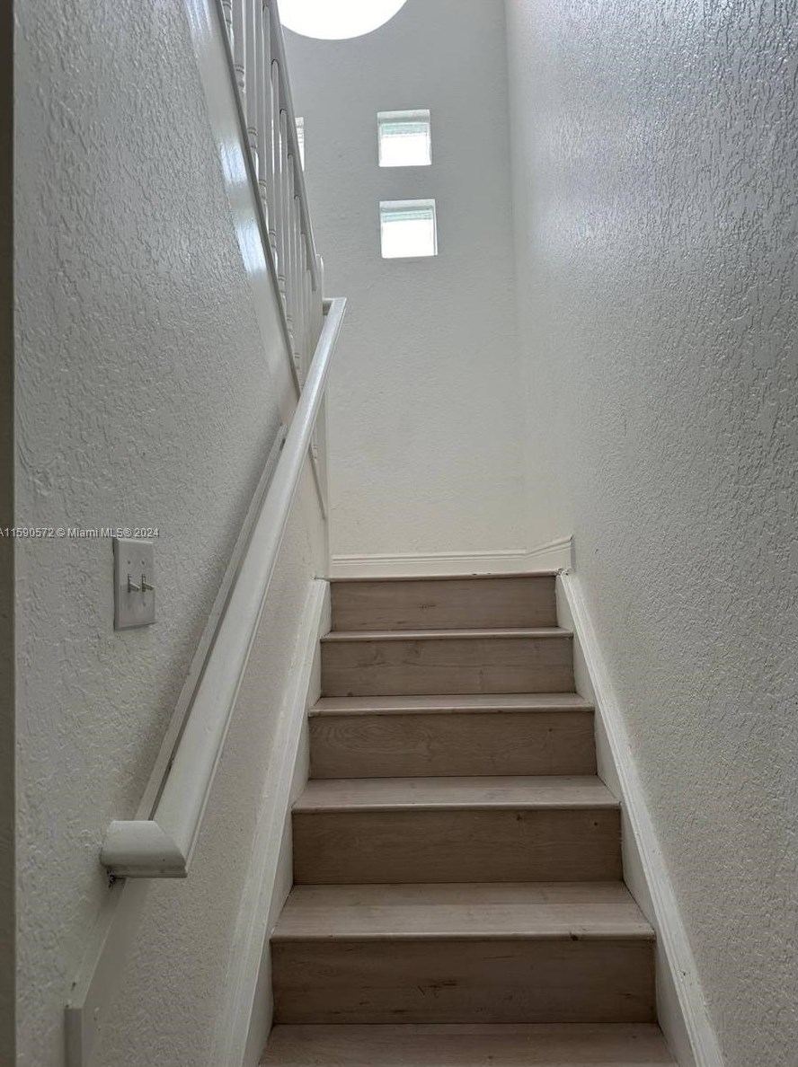 2778 131st St, Miami FL 33054-5005 exterior