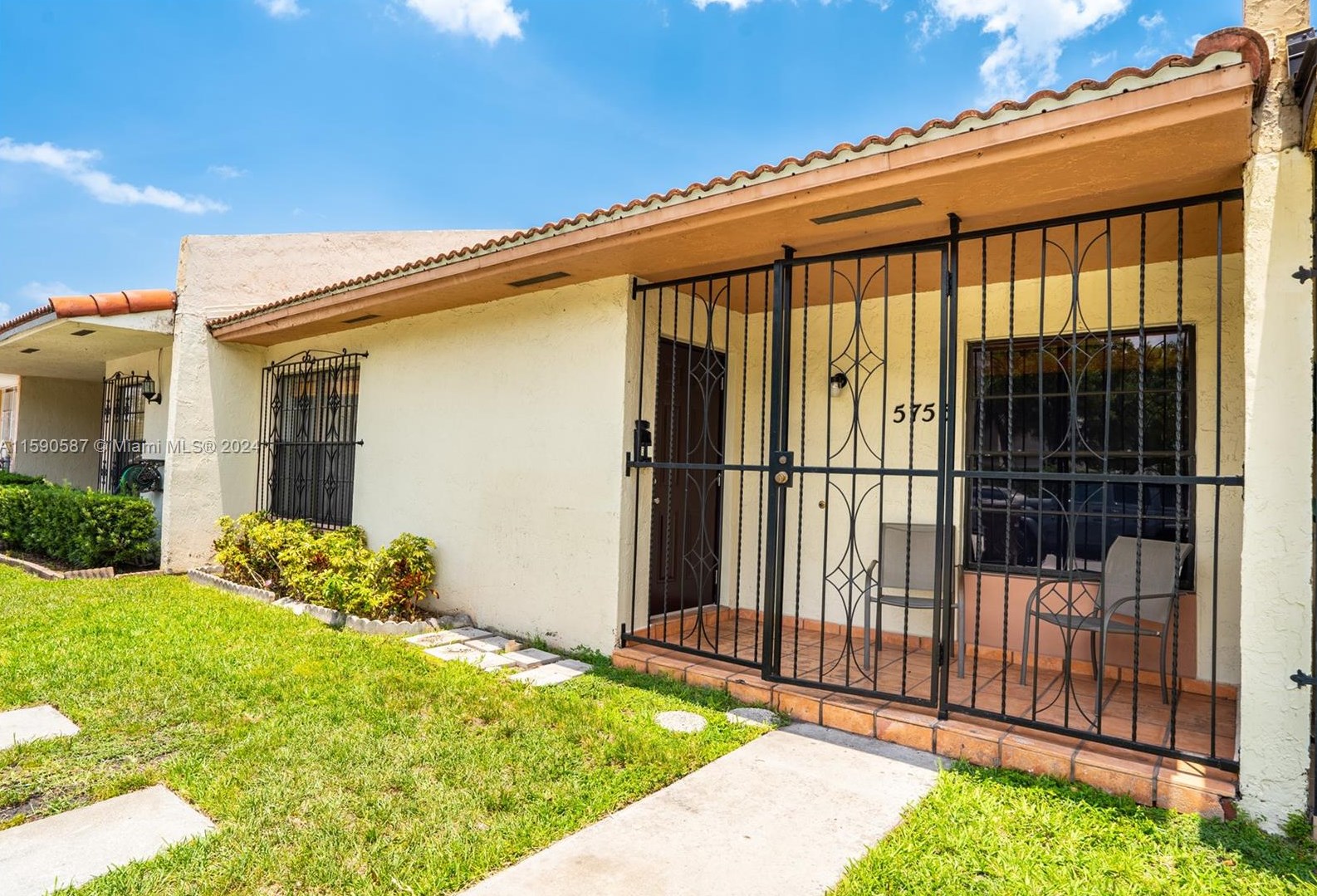 5755 W 18th Ave, Hialeah, FL 33012