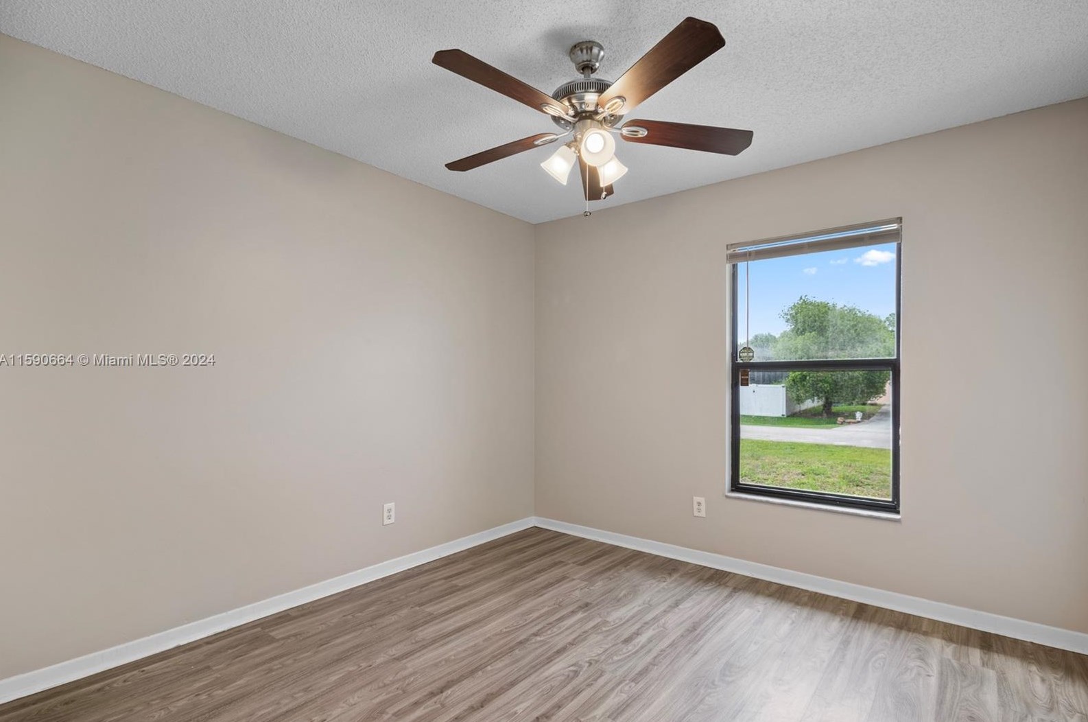 386 Majestic Ter, Fort Pierce, FL 34984-4363