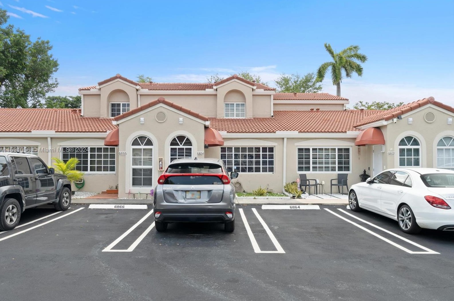 6864 Nw 166th Terrace #903, Hialeah, FL 33014