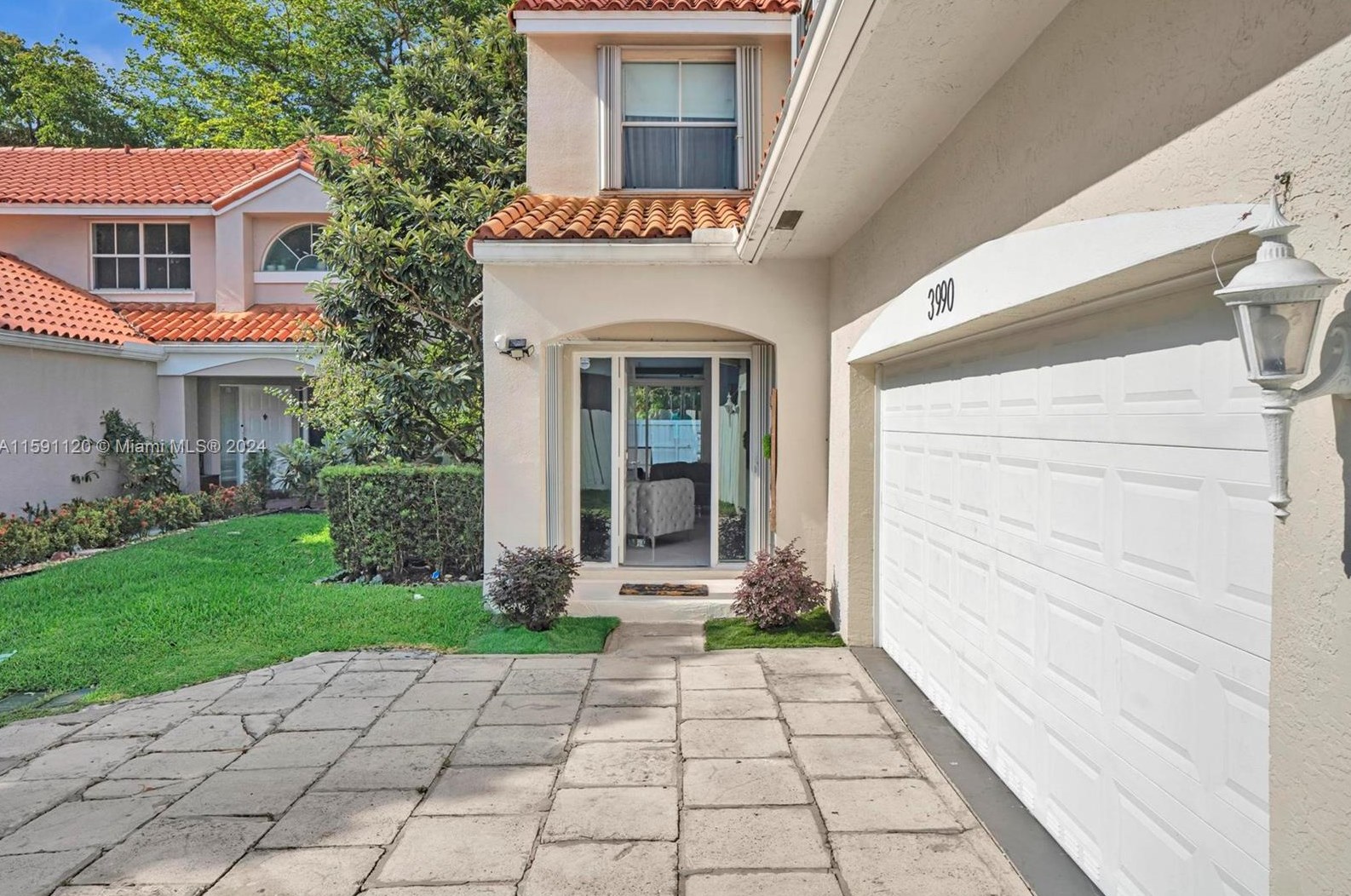 3990 Hyde Park Cir, Hollywood, FL 33021-3047