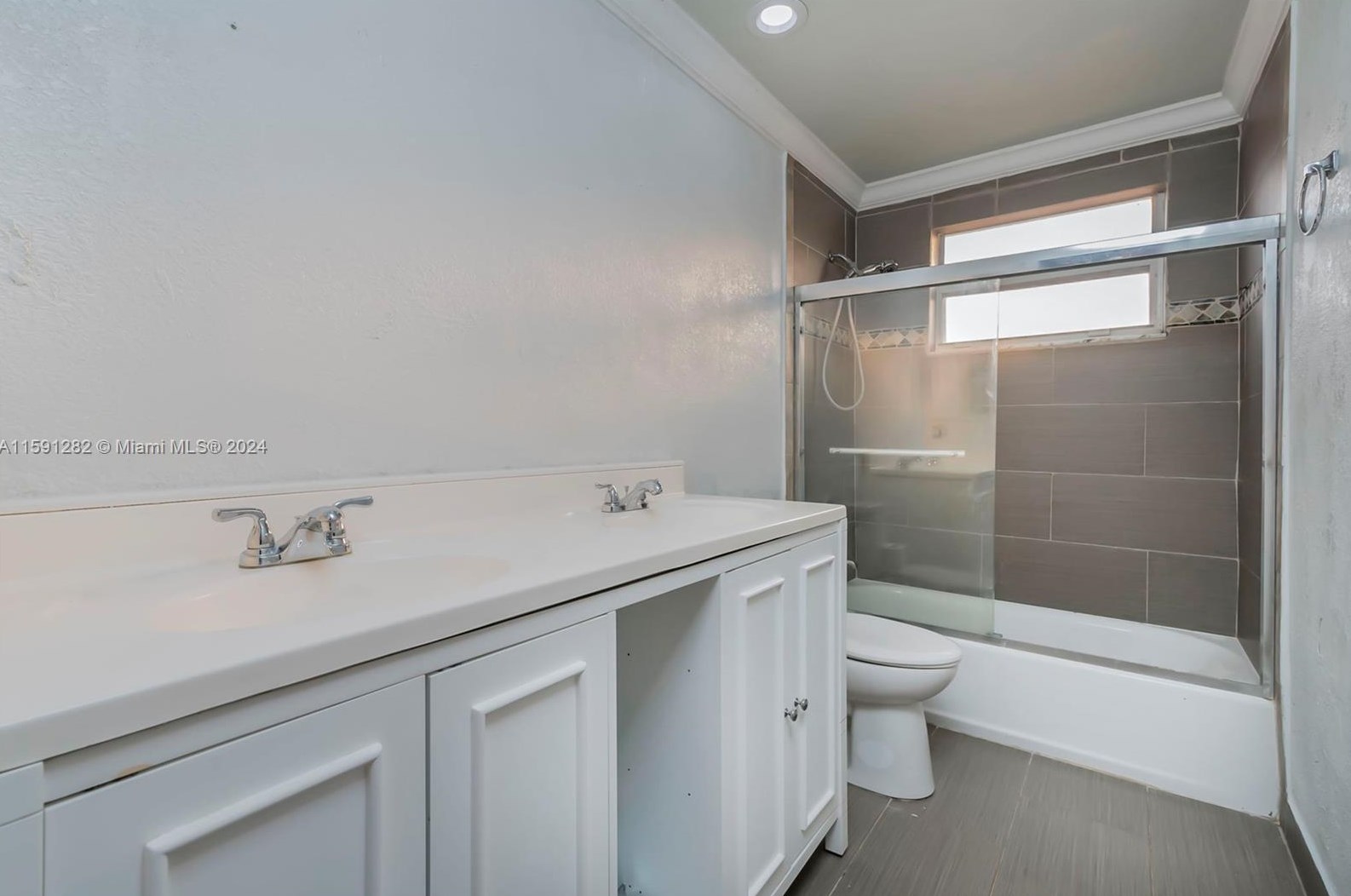 18312 7 St, Hollywood FL 33029-3684 exterior