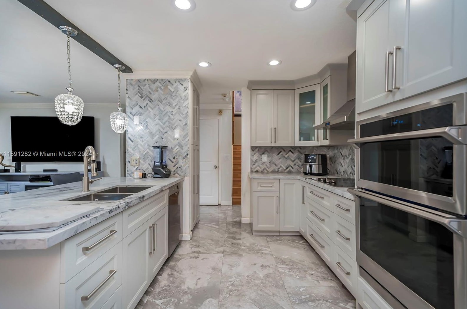 18312 7 St, Hollywood FL 33029-3684 exterior