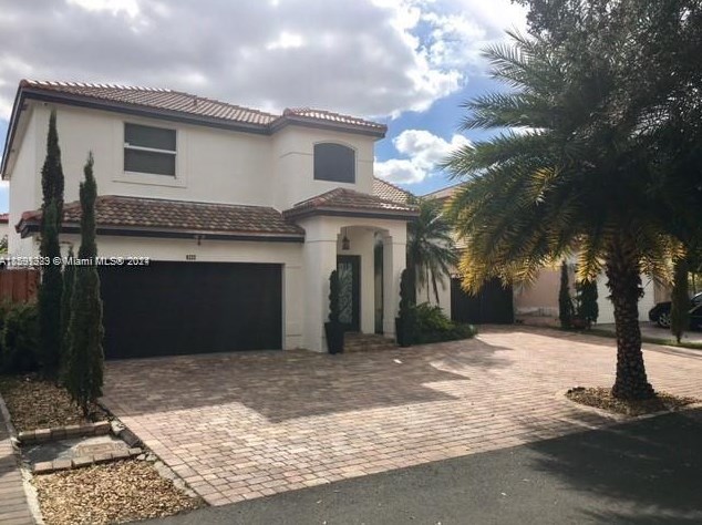 8222 Nw 200th Terrace, Hialeah, FL 33015