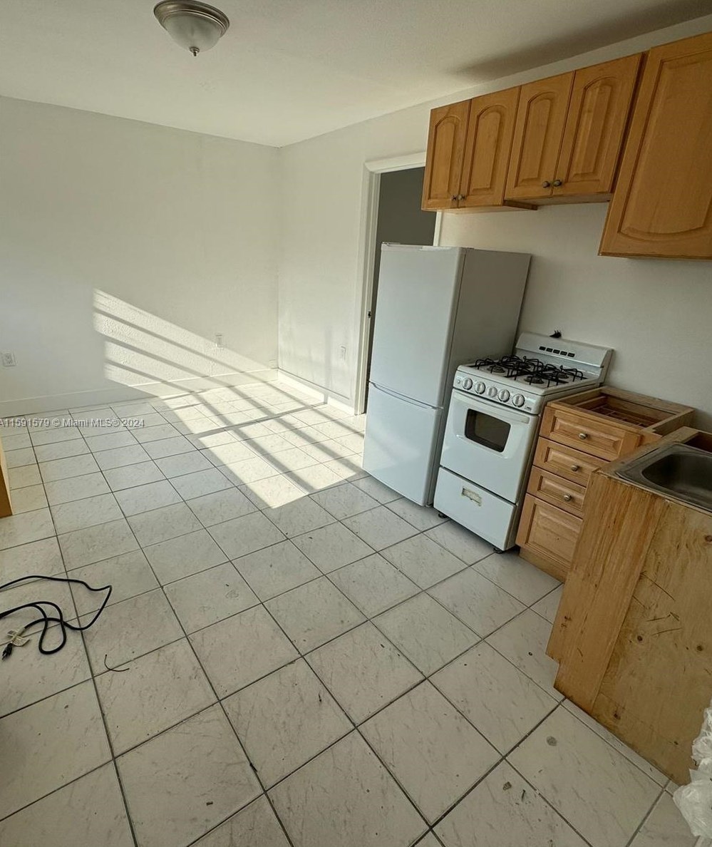 1660 Sw 24th Ave #2, Miami, FL 33145