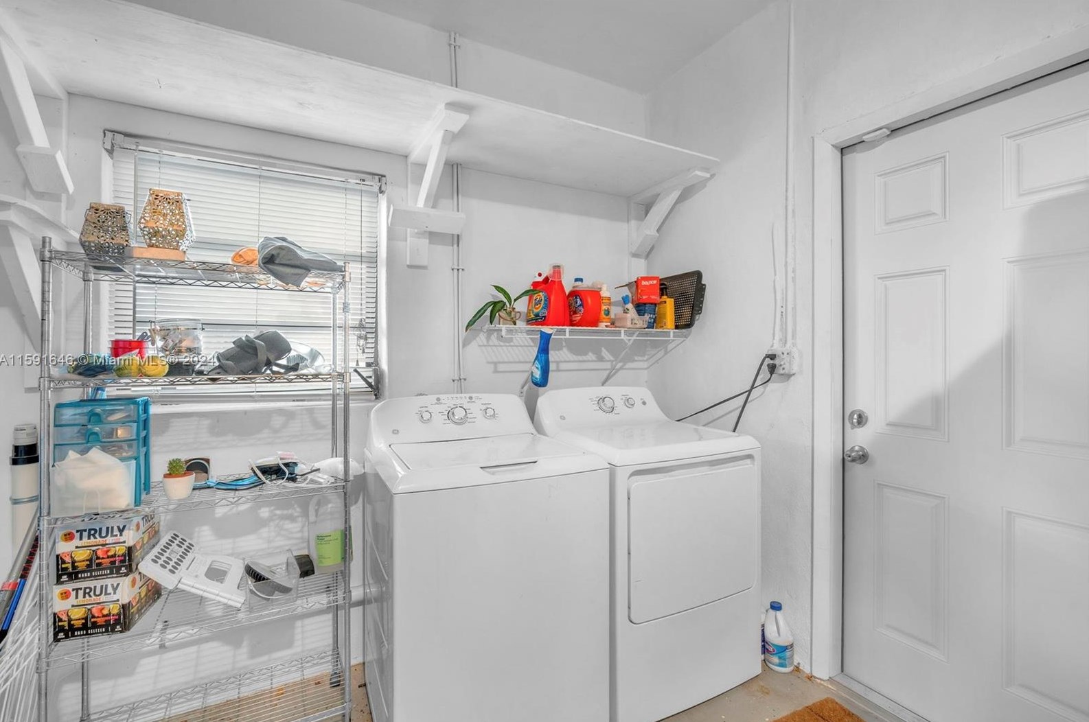 315 31 Ct, Hollywood FL 33021-5006 exterior