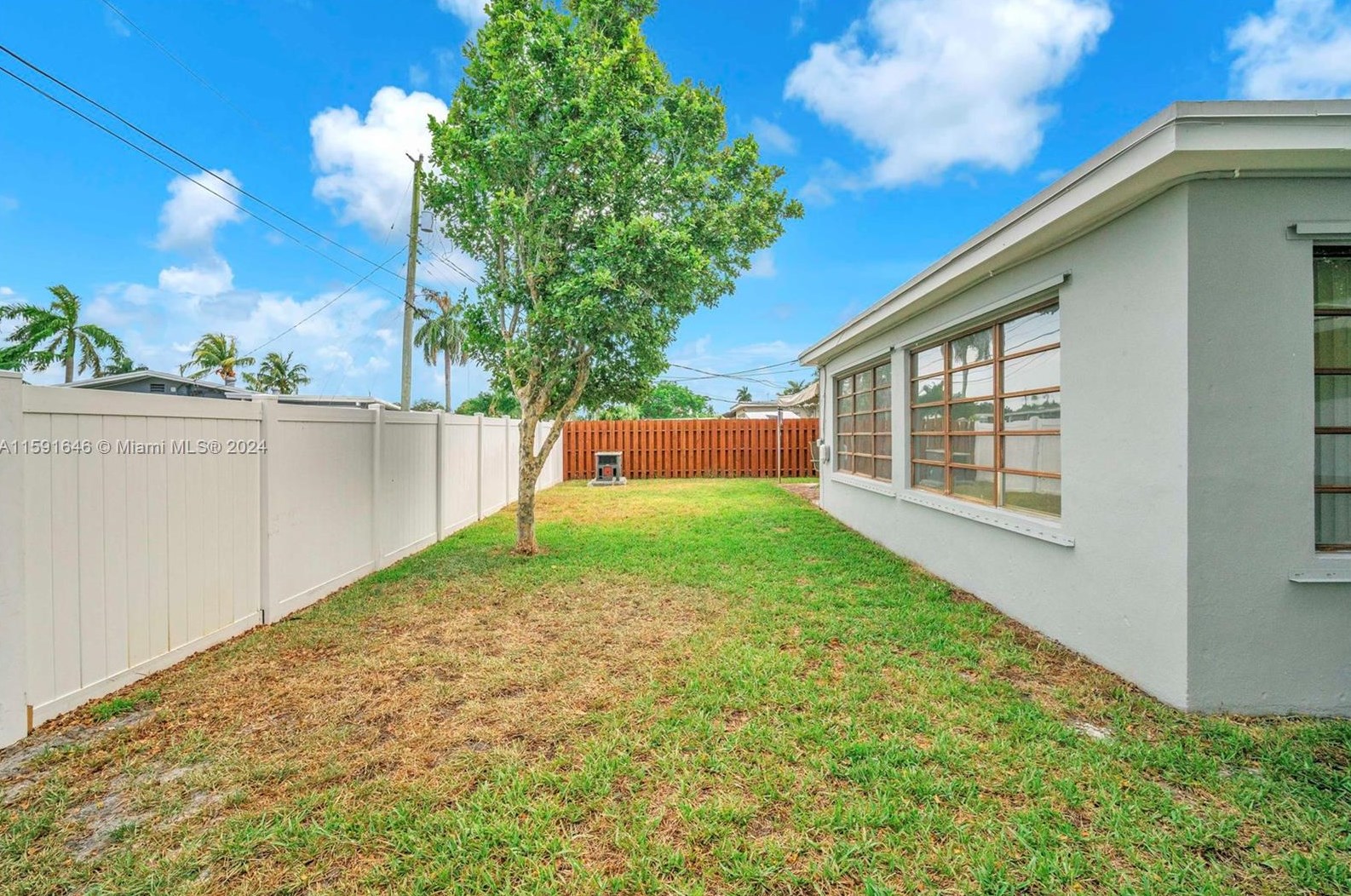 315 31 Ct, Hollywood FL 33021-5006 exterior