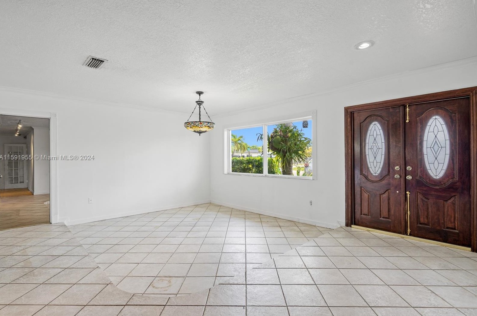 9111 12th St, Miami, FL 33174-3105