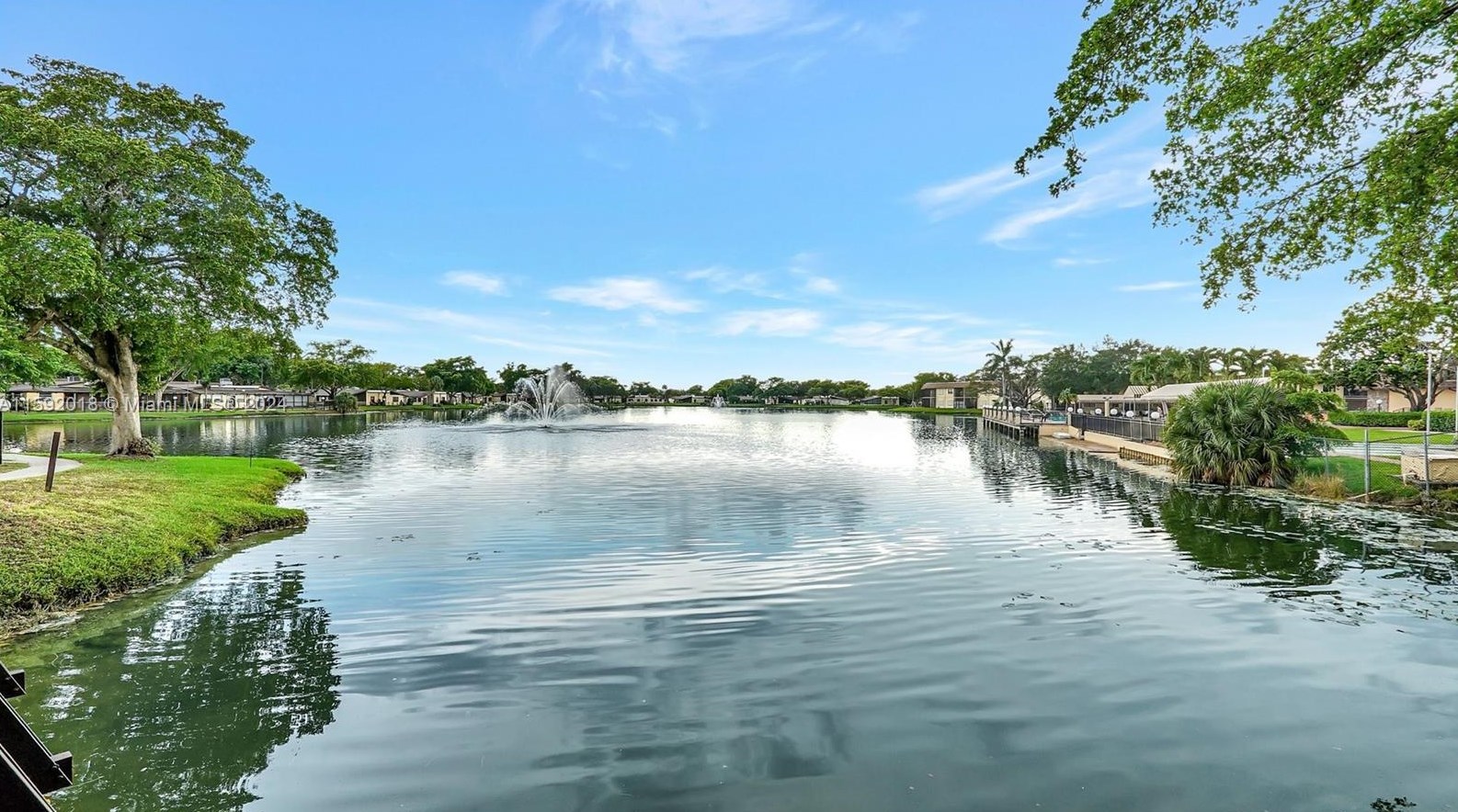 304 Briarwood Cir, Hollywood FL 33024-1311 exterior