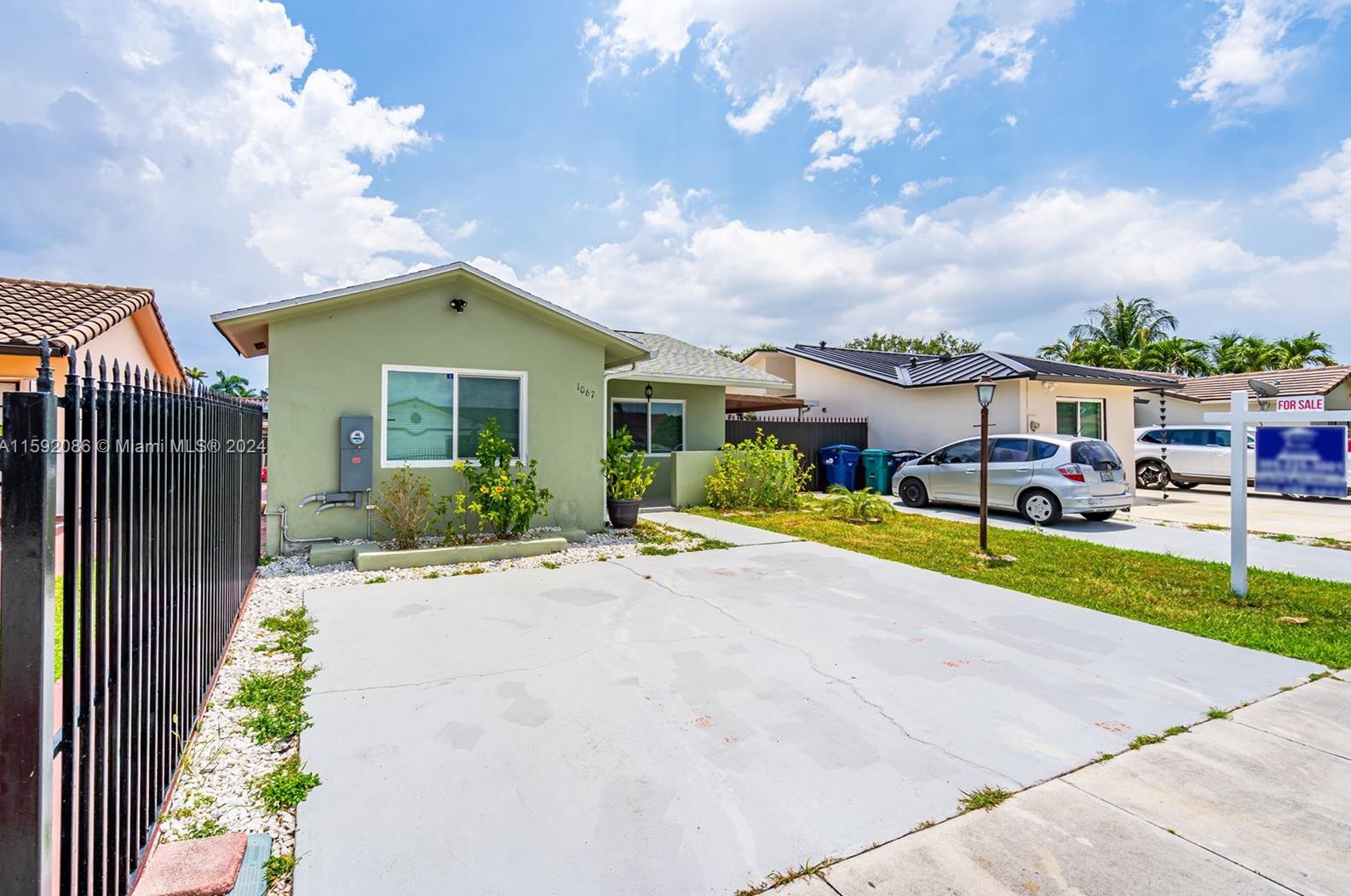 1067 137th Pl, Miami, FL 33184-3023