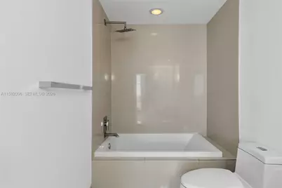 45 SW 9th St #3502, Miami, FL 33130 - Photo 30