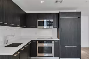 45 SW 9th St, Miami, FL 33130 - Photo 10