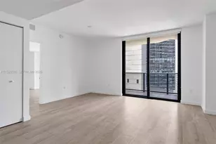 45 SW 9th St, Miami, FL 33130 - Photo 12