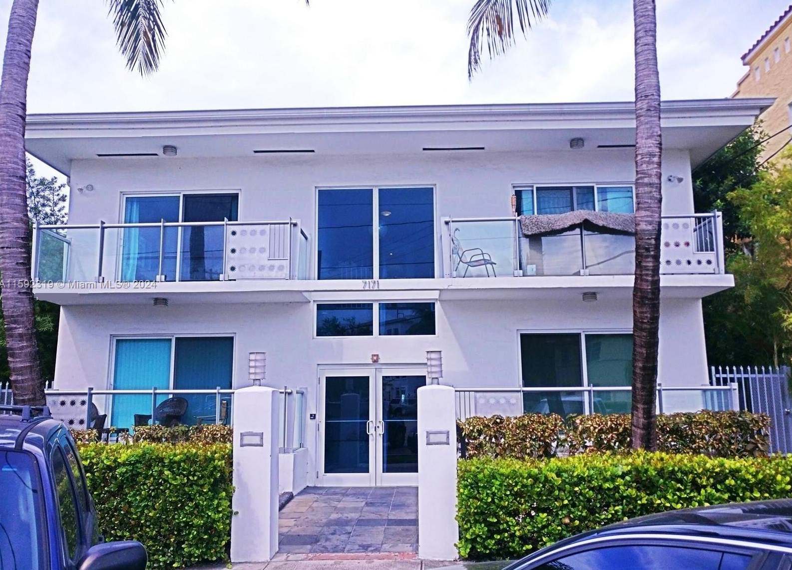 7171 Bay Dr #8, Miami, FL 33141