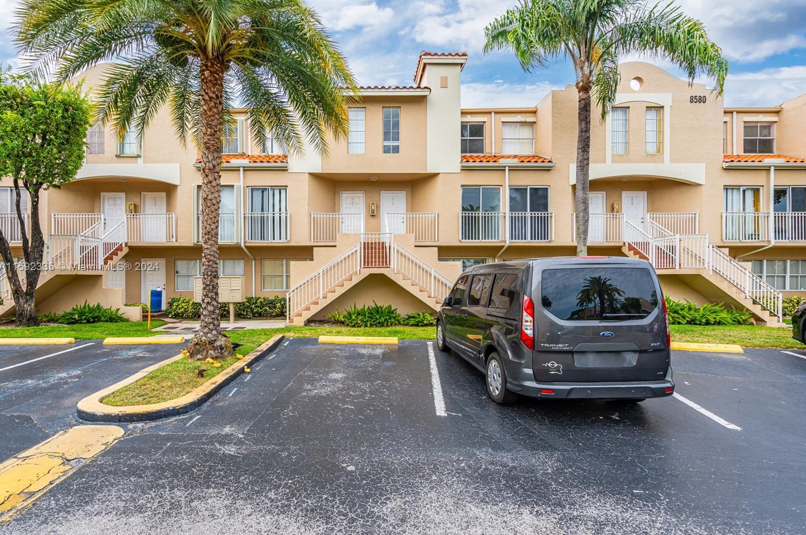 8580 Nw 6th Ln #6-206, Miami, FL