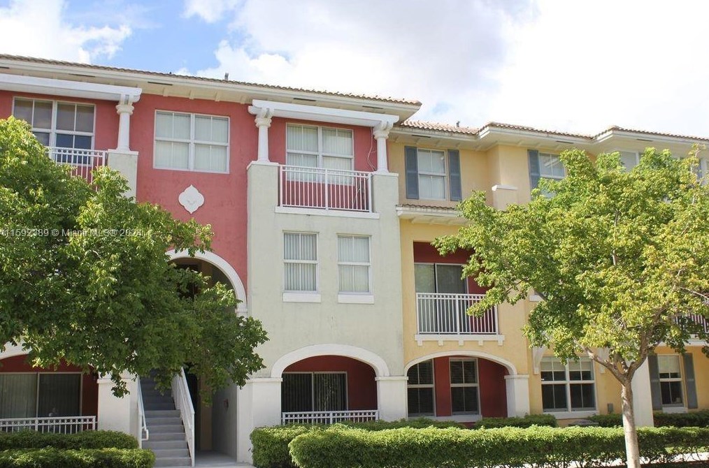 11102 Nw 83rd St Apt 227, Miami, FL 33178