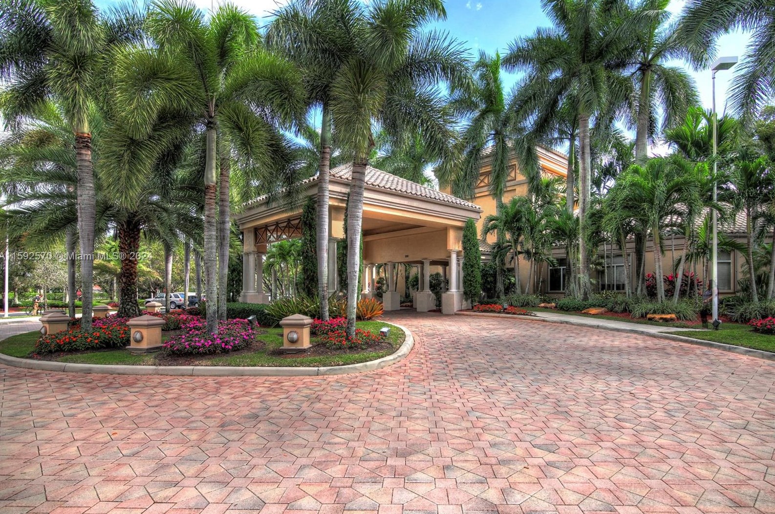 14352 14 Ct, Hollywood FL 33025-3309 exterior