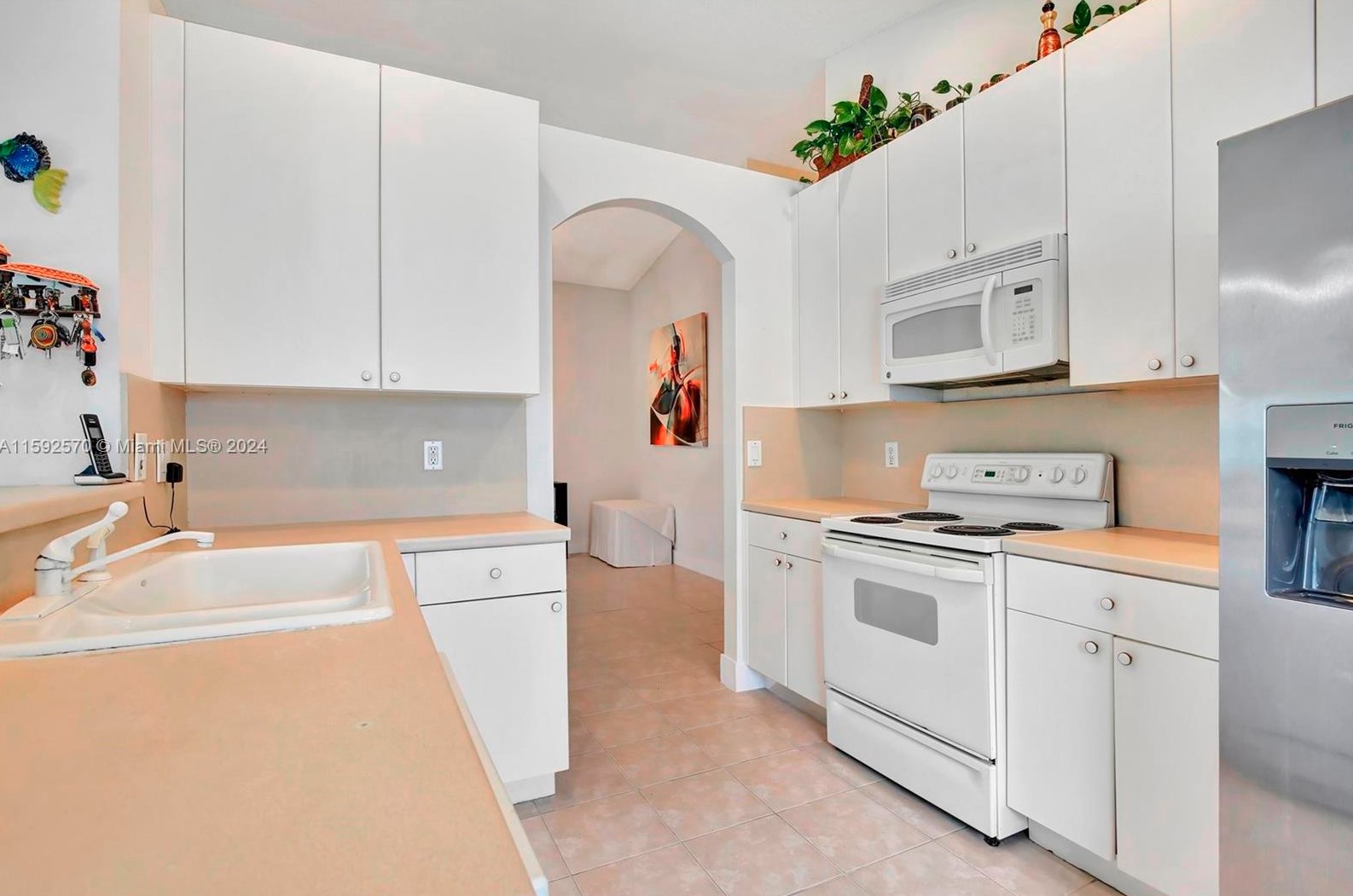 14352 14 Ct, Hollywood FL 33025-3309 exterior