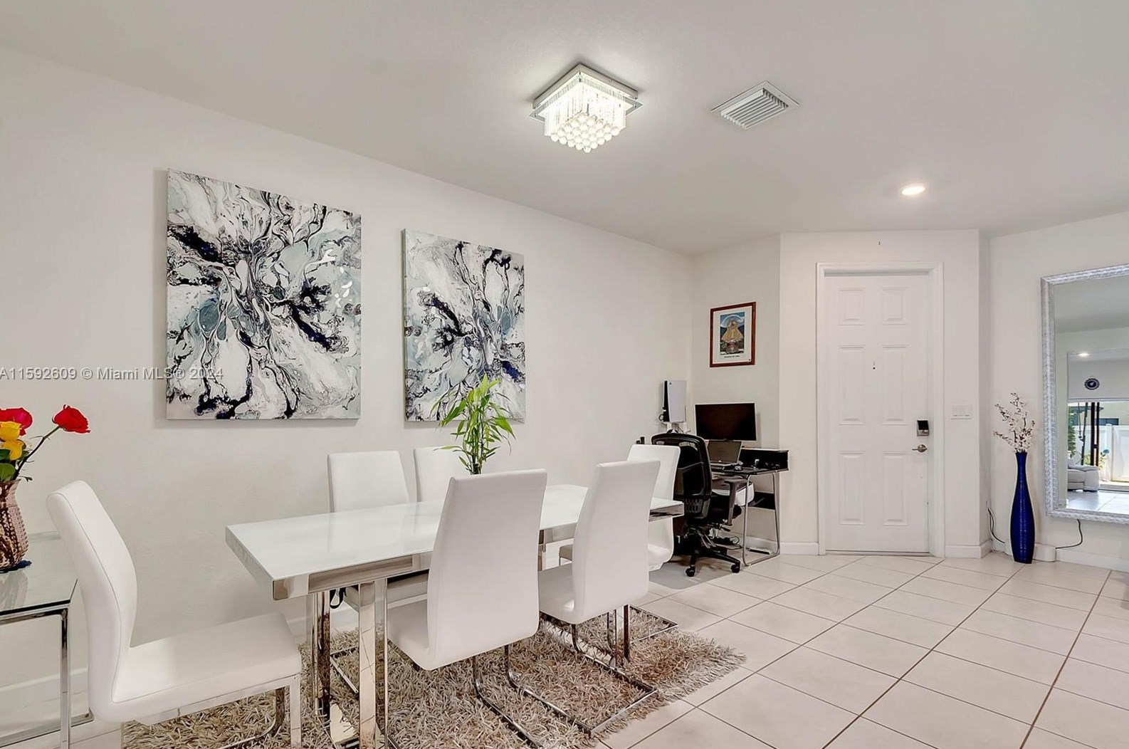 3265 106th Ter, Hialeah FL  33018-4603 exterior