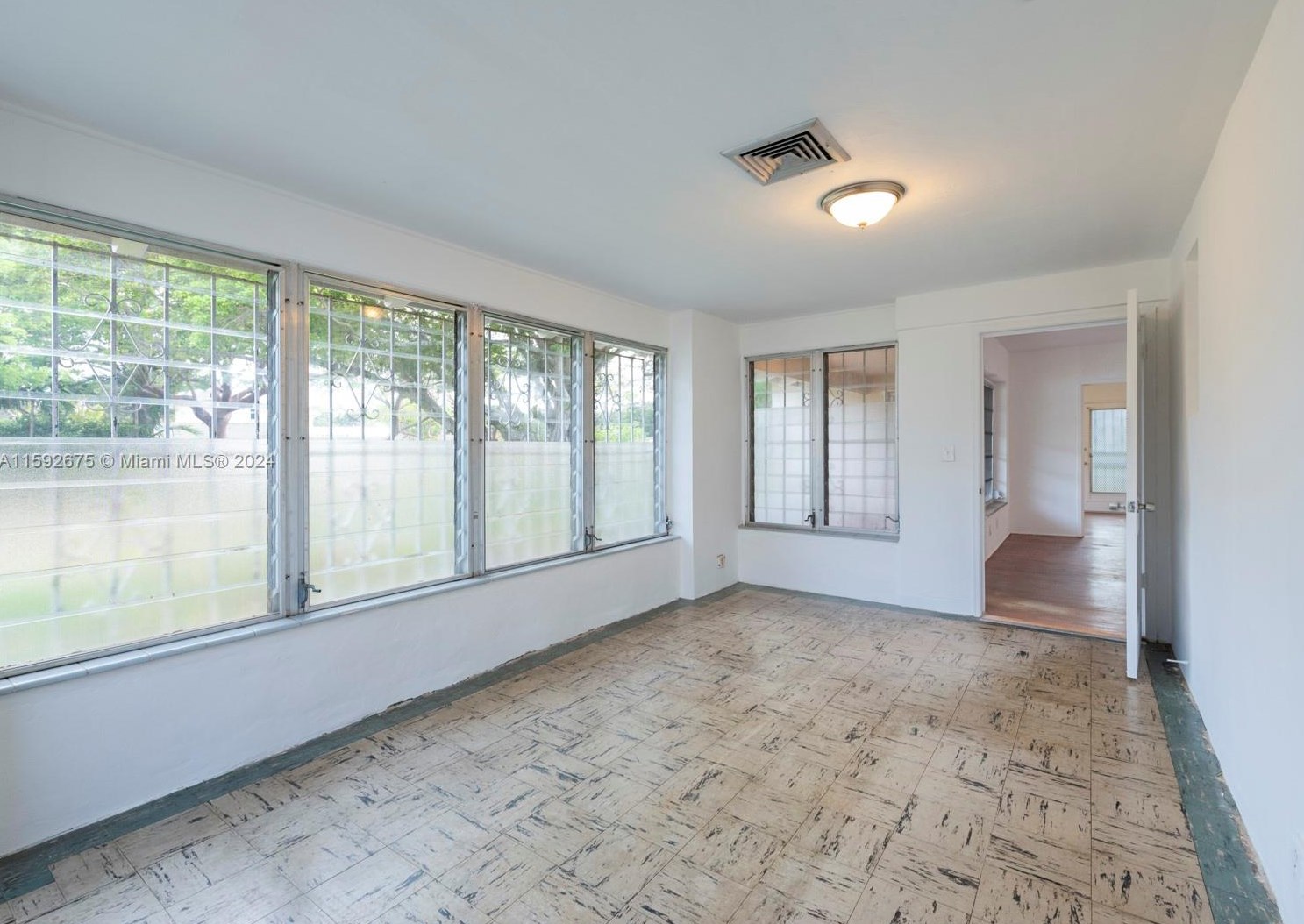 795 94 St, Miami FL 33138-2914 exterior