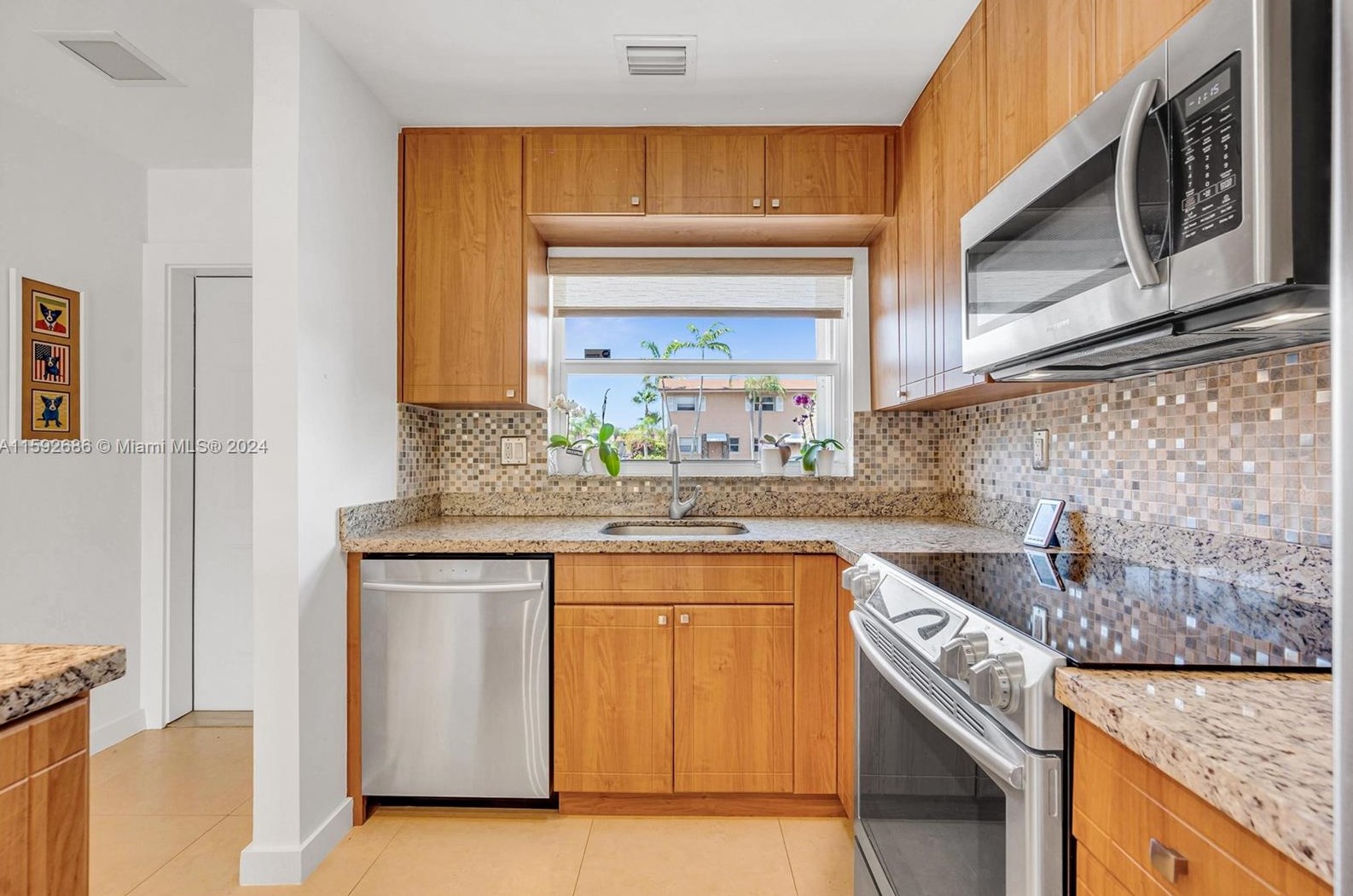 450 Se 7th St #273, Dania Beach, FL 33004