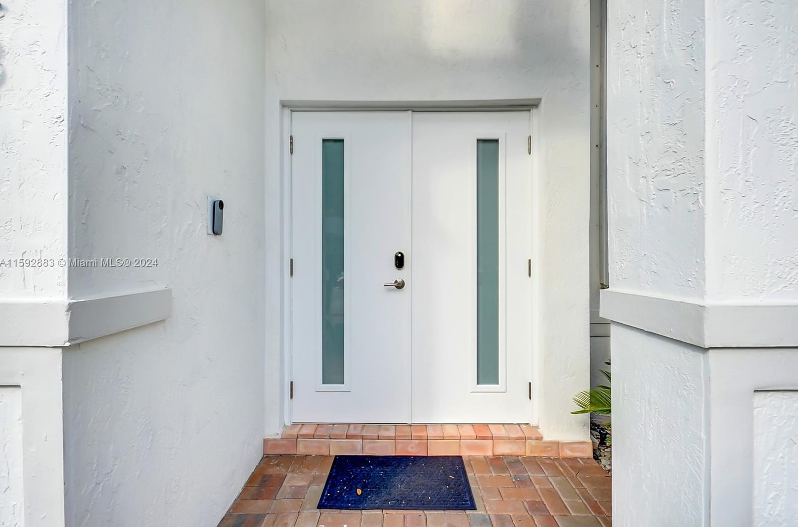 6723 109th Ave, Miami FL  33178-3731 exterior