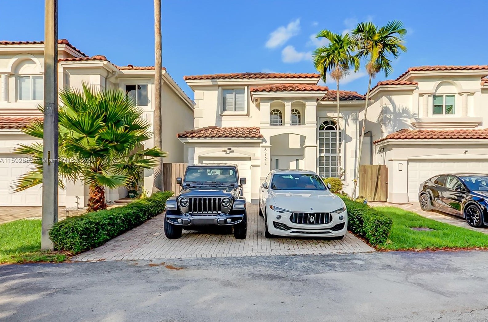 6723 Nw 109th Ave, Miami, FL 33178