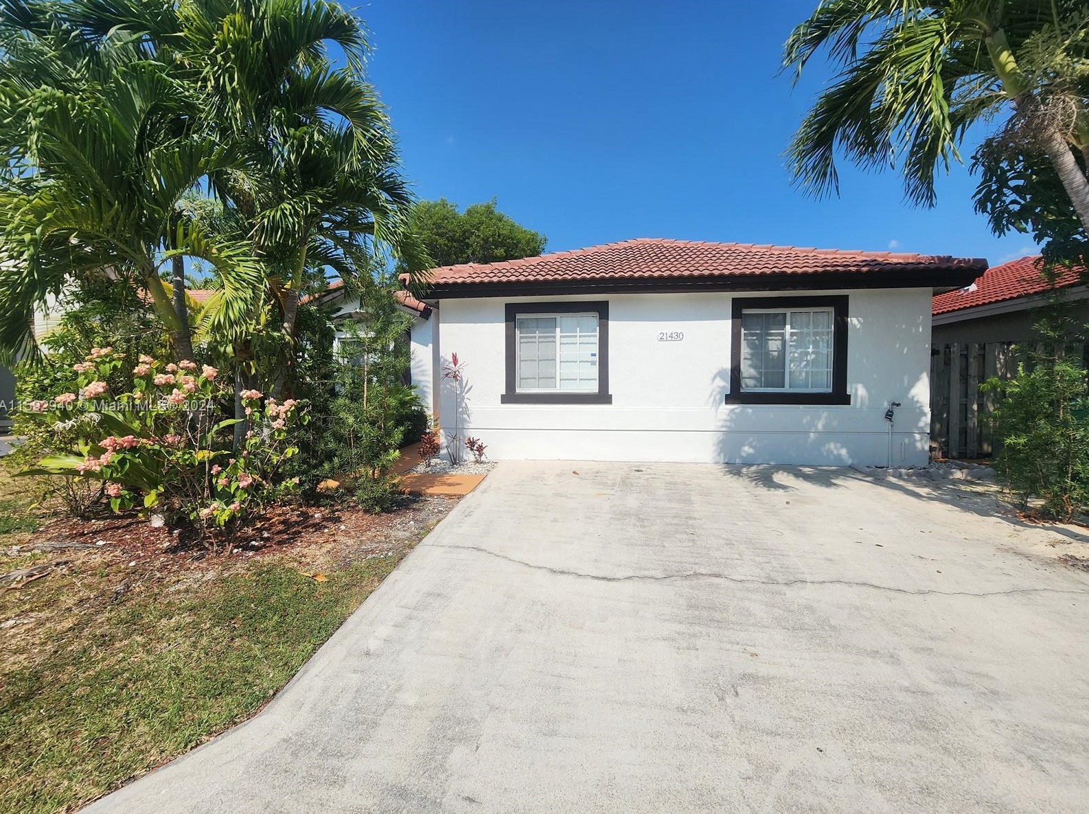 21430 90th Ct, Miami, FL 33189-3781