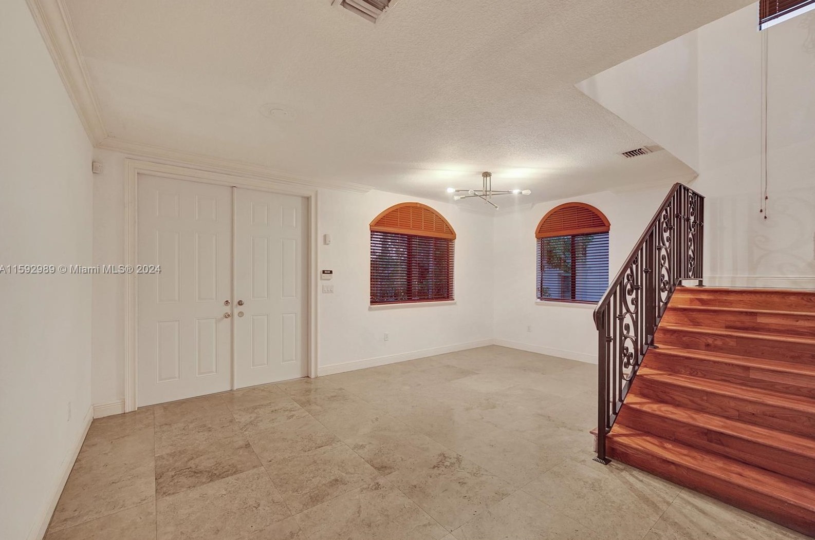 1411 Normandy Dr, Miami FL 33141-3614 exterior