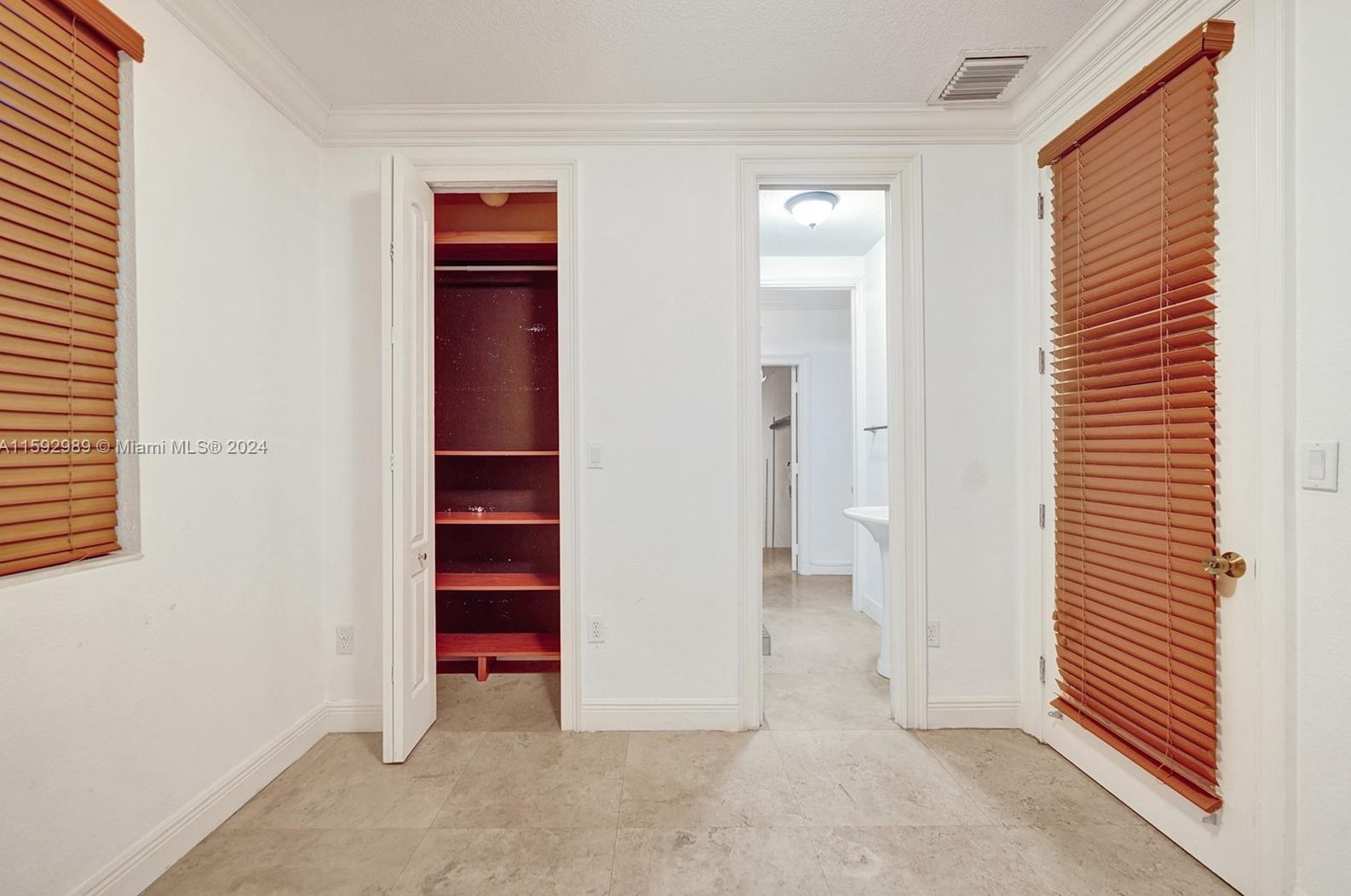 1411 Normandy Dr, Miami FL 33141-3614 exterior