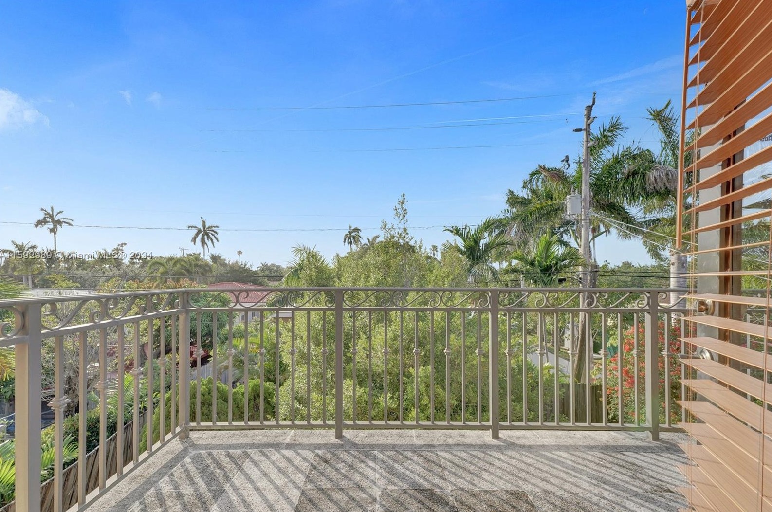 1411 Normandy Dr, Miami FL 33141-3614 exterior