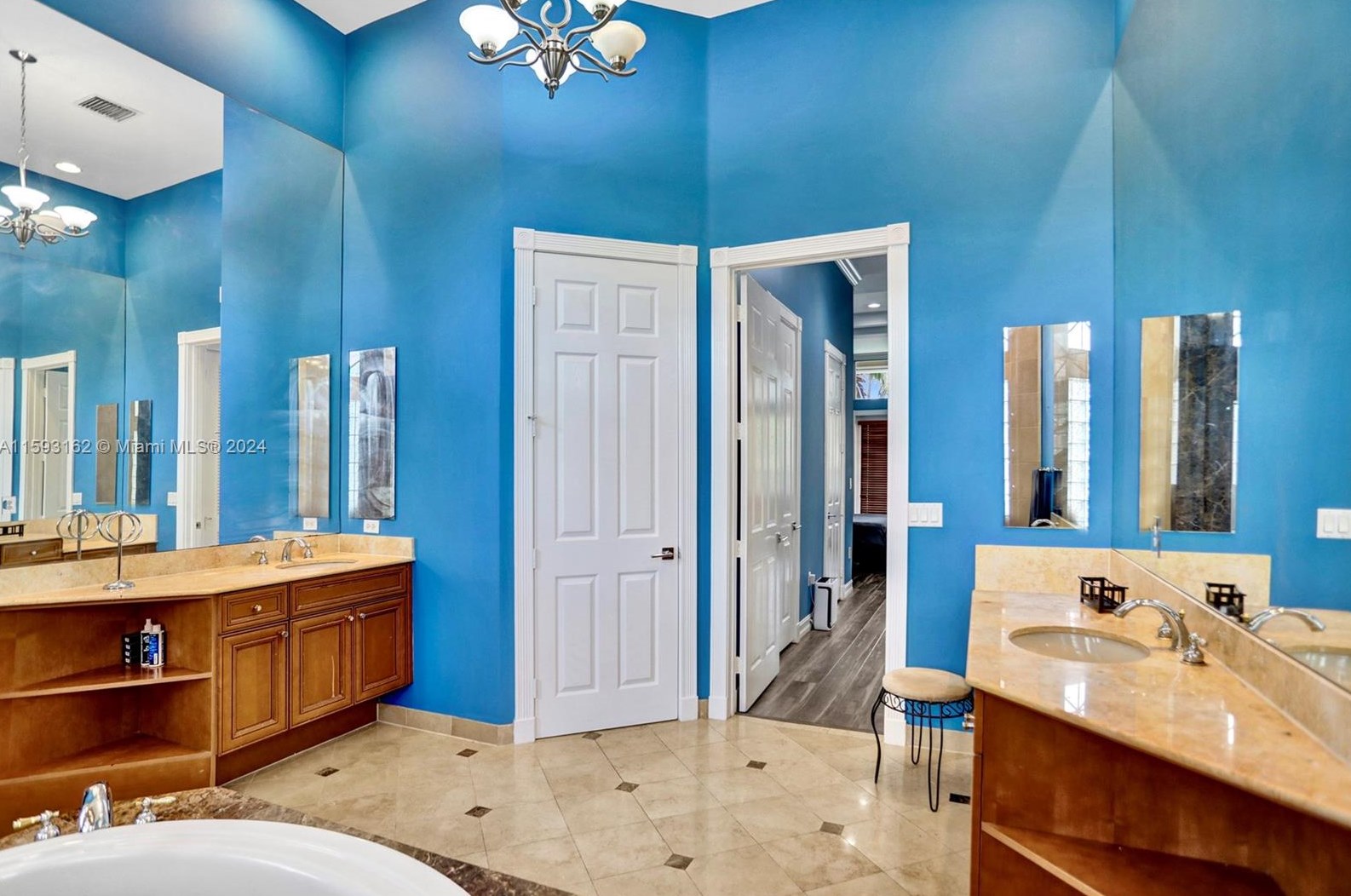 1261 137 Ave, Hollywood FL 33027-5905 exterior