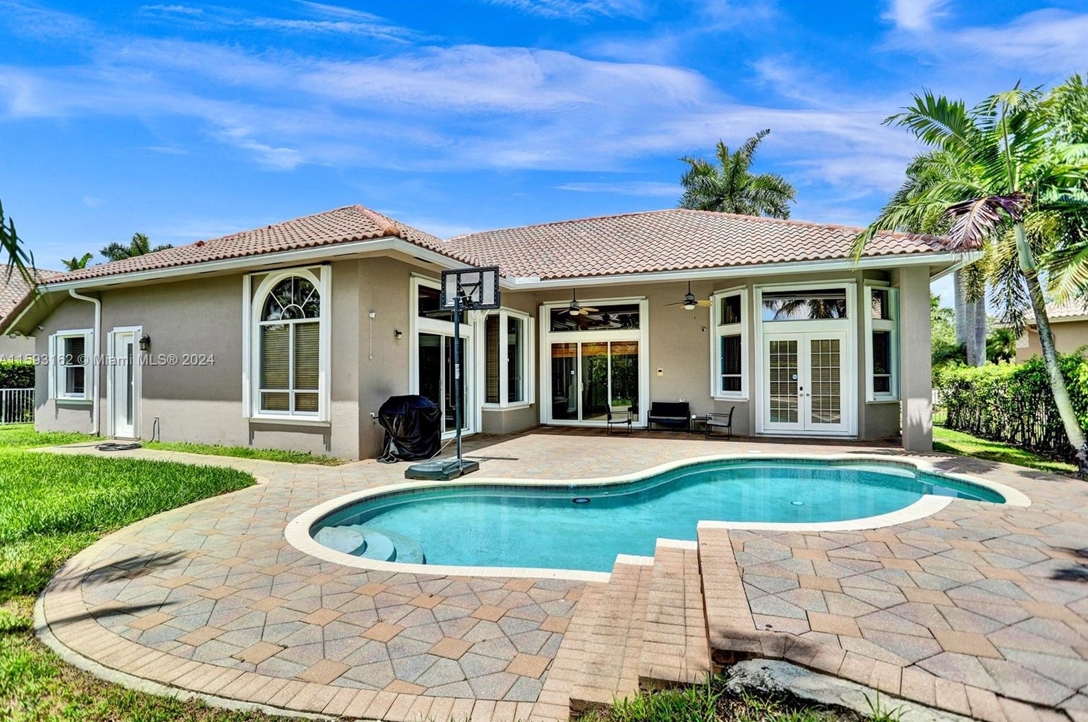 1261 137 Ave, Hollywood FL 33027-5905 exterior