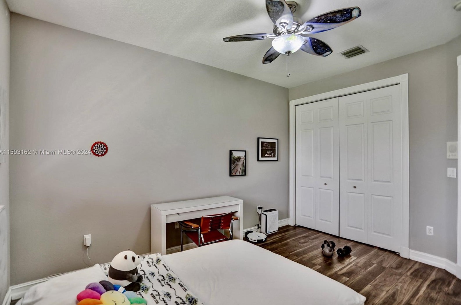 1261 137 Ave, Hollywood FL 33027-5905 exterior