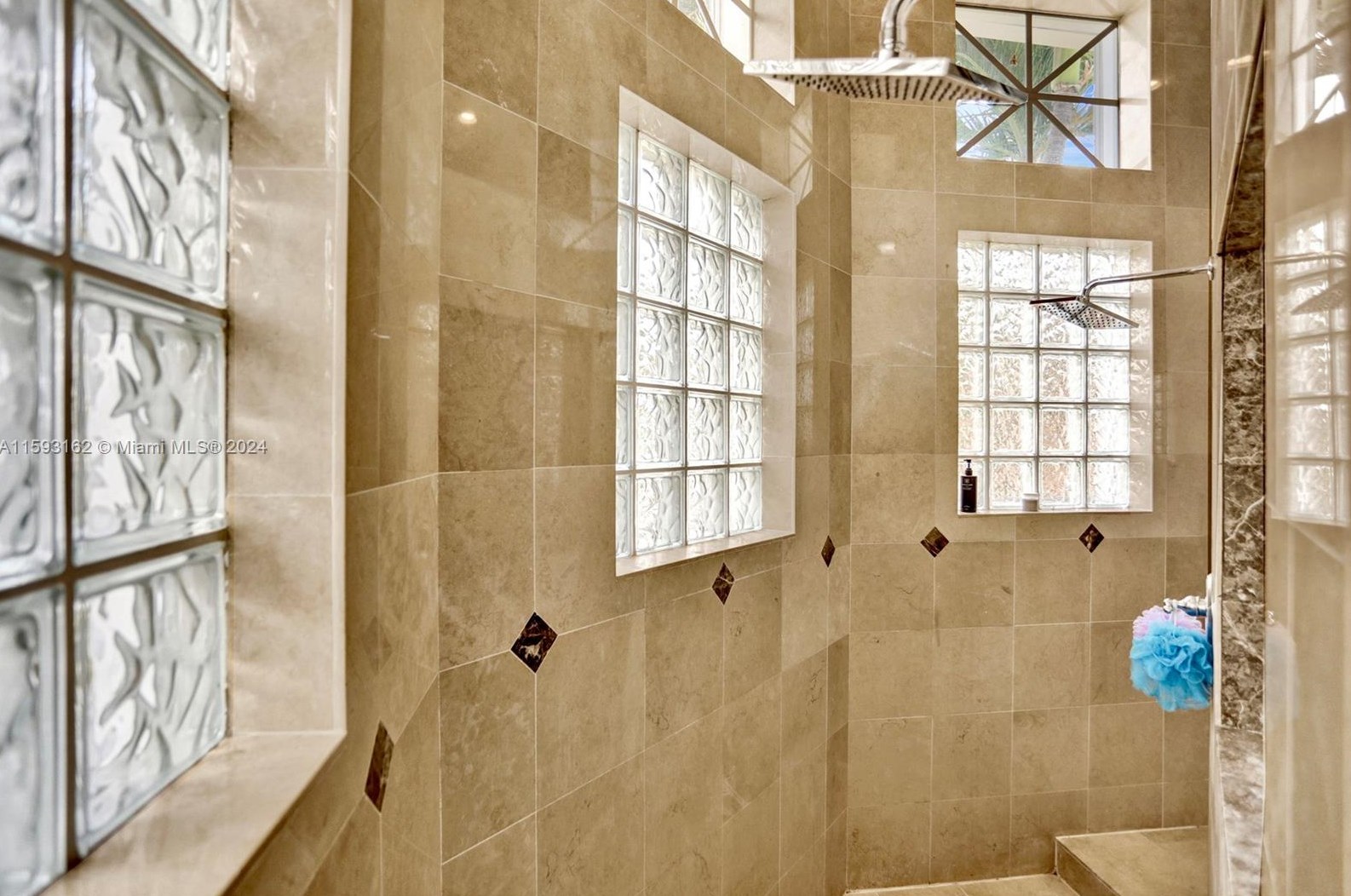 1261 137 Ave, Hollywood FL 33027-5905 exterior