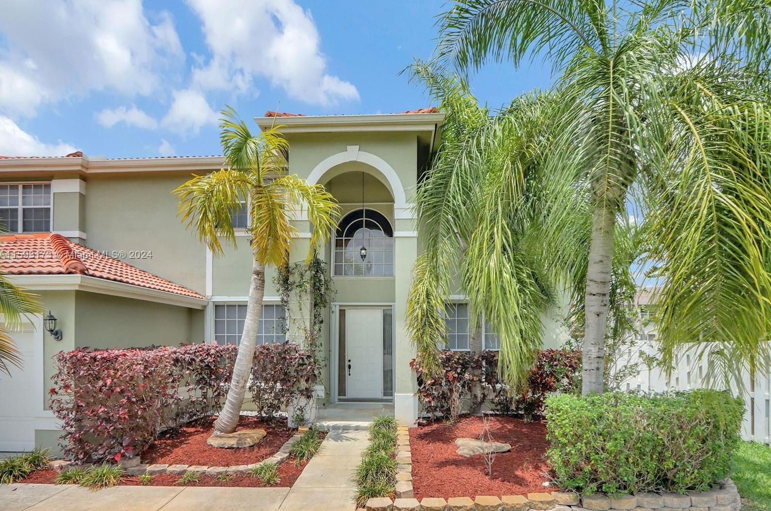 2273 182nd Way, Hollywood, FL 33029-5251
