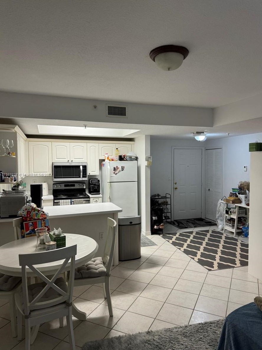 3500 Coral Way #502, Miami, FL 33145