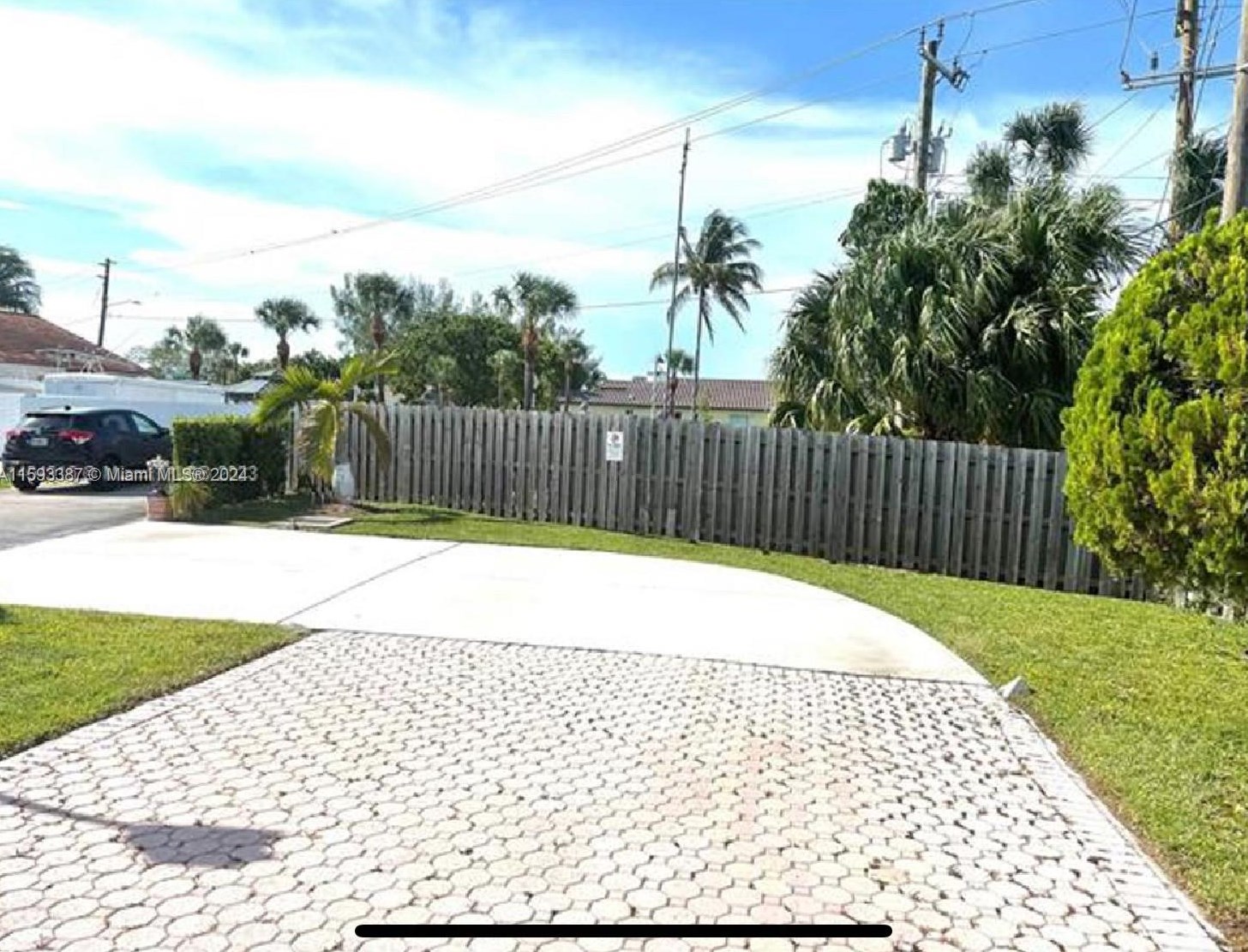 7602 Nw 168th Terrace #7602, Hialeah, FL 33015