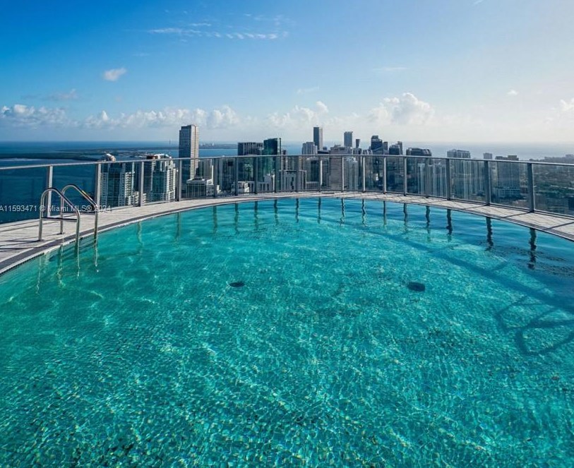 851 1st Ave, Miami FL  33132 exterior