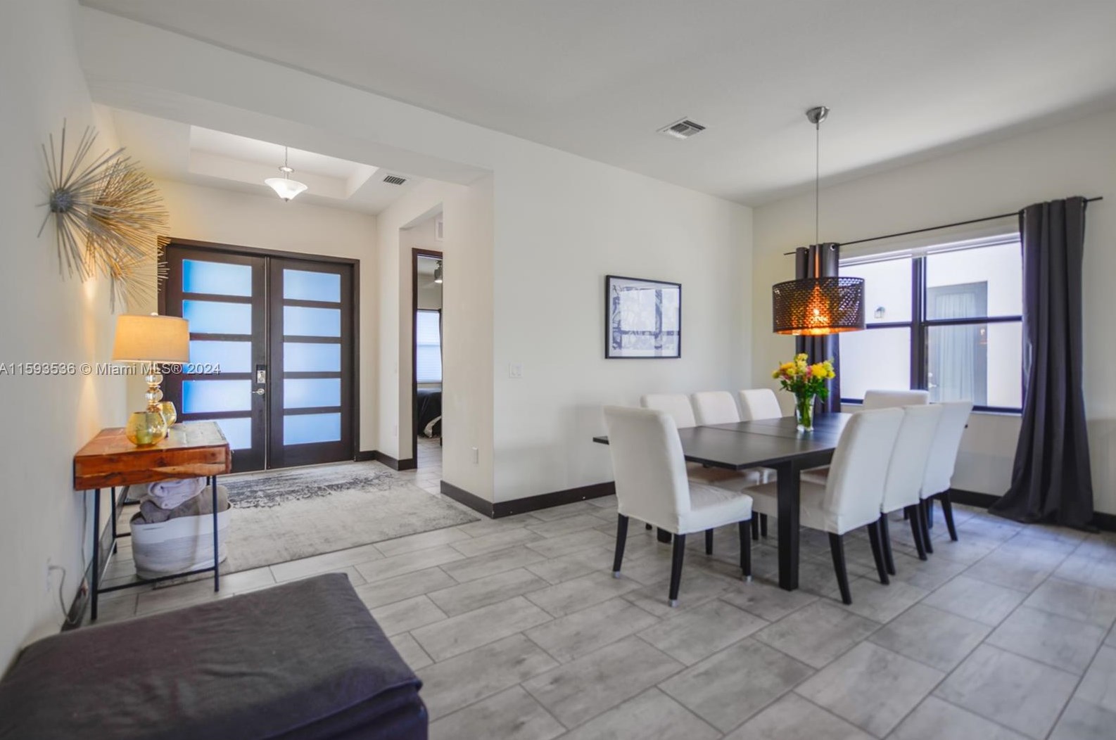 15502 Nw 88th Ct, Hialeah, FL 33018