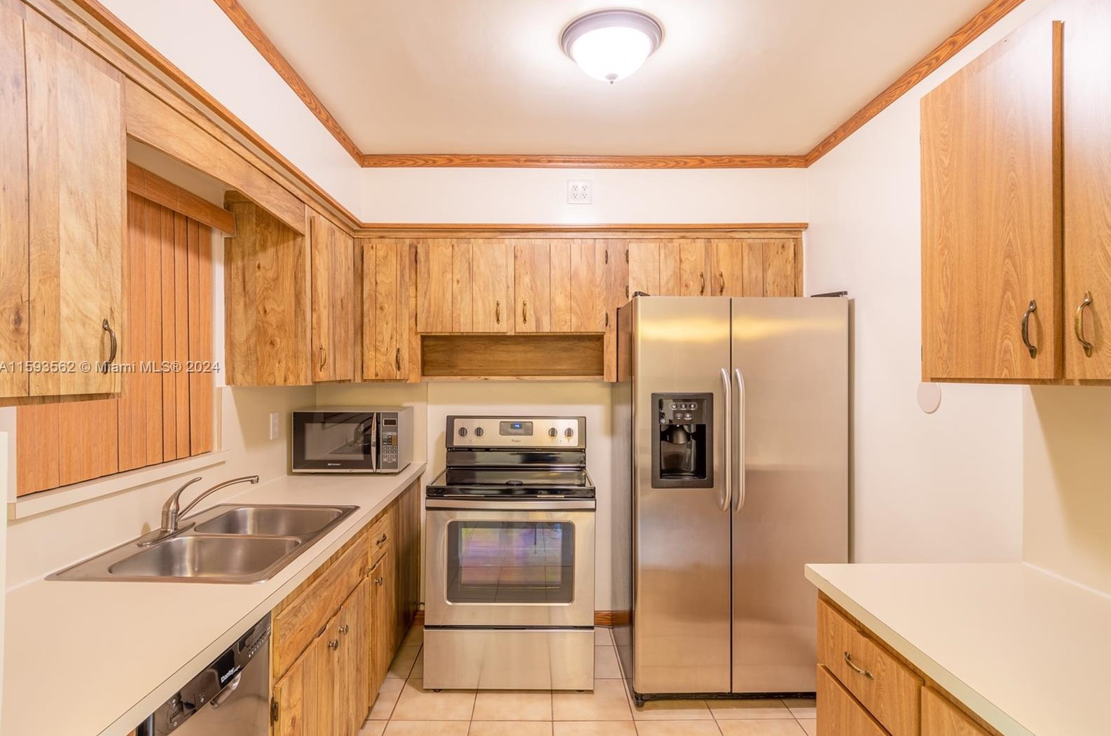 717 162 St, Miami FL 33157-3738 exterior